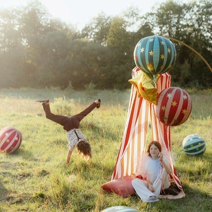 Red Starry Ball Foil Balloon