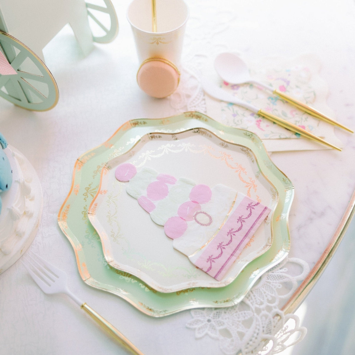 Meri Meri X Laduree Paris Macaron Pyramid Party Napkins