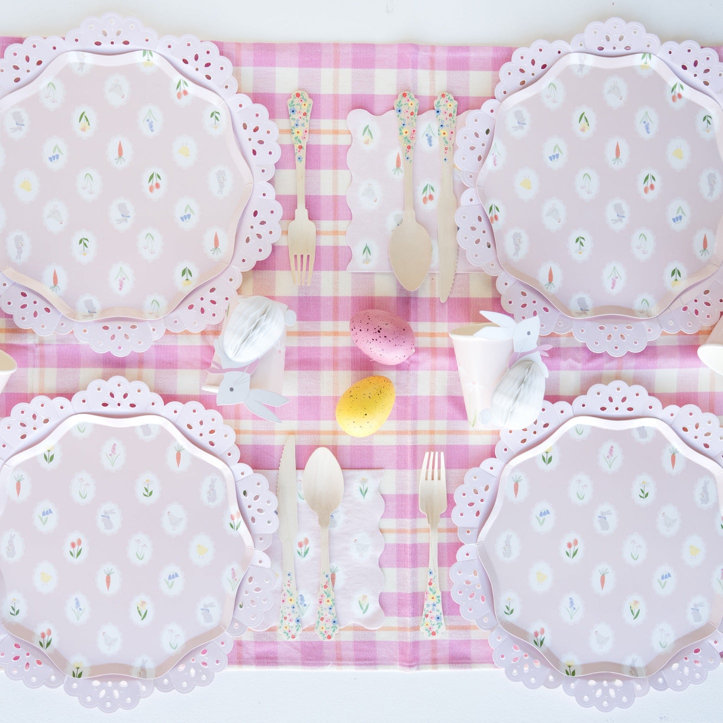Broderie Anglaise Lace Multi Plates