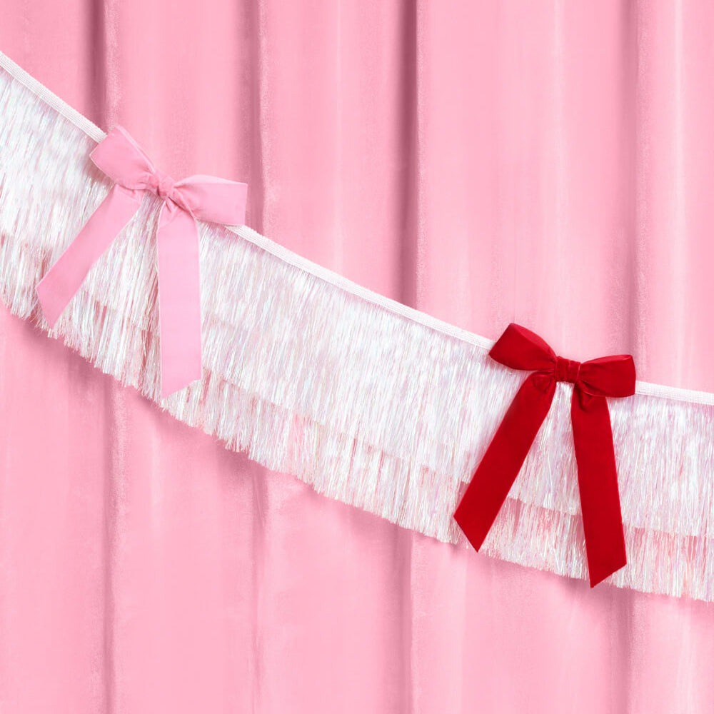 Bow Fringe Banner