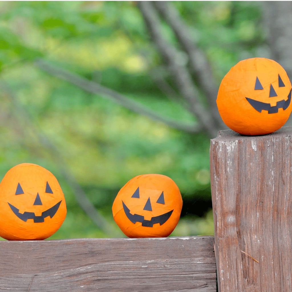 Jack-O-Lantern Deluxe Surprise Ball with Bow