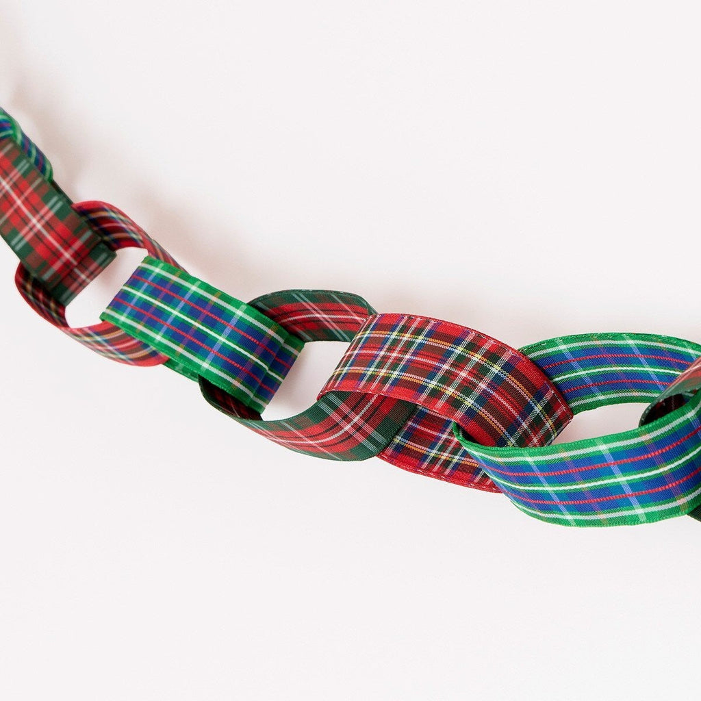 Plaid Chain Link Garland