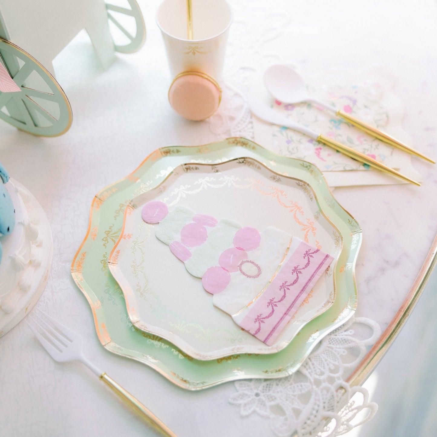 Meri Meri X Laduree Paris Macaron Pyramid Party Napkins