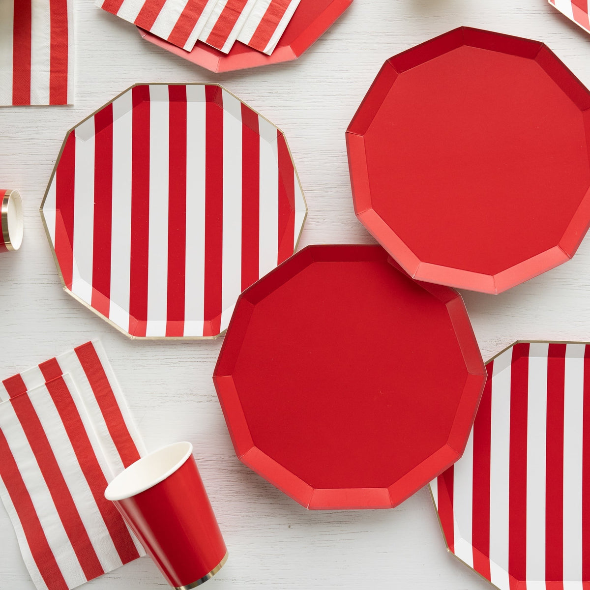 Cherry Red Signature Large Plates