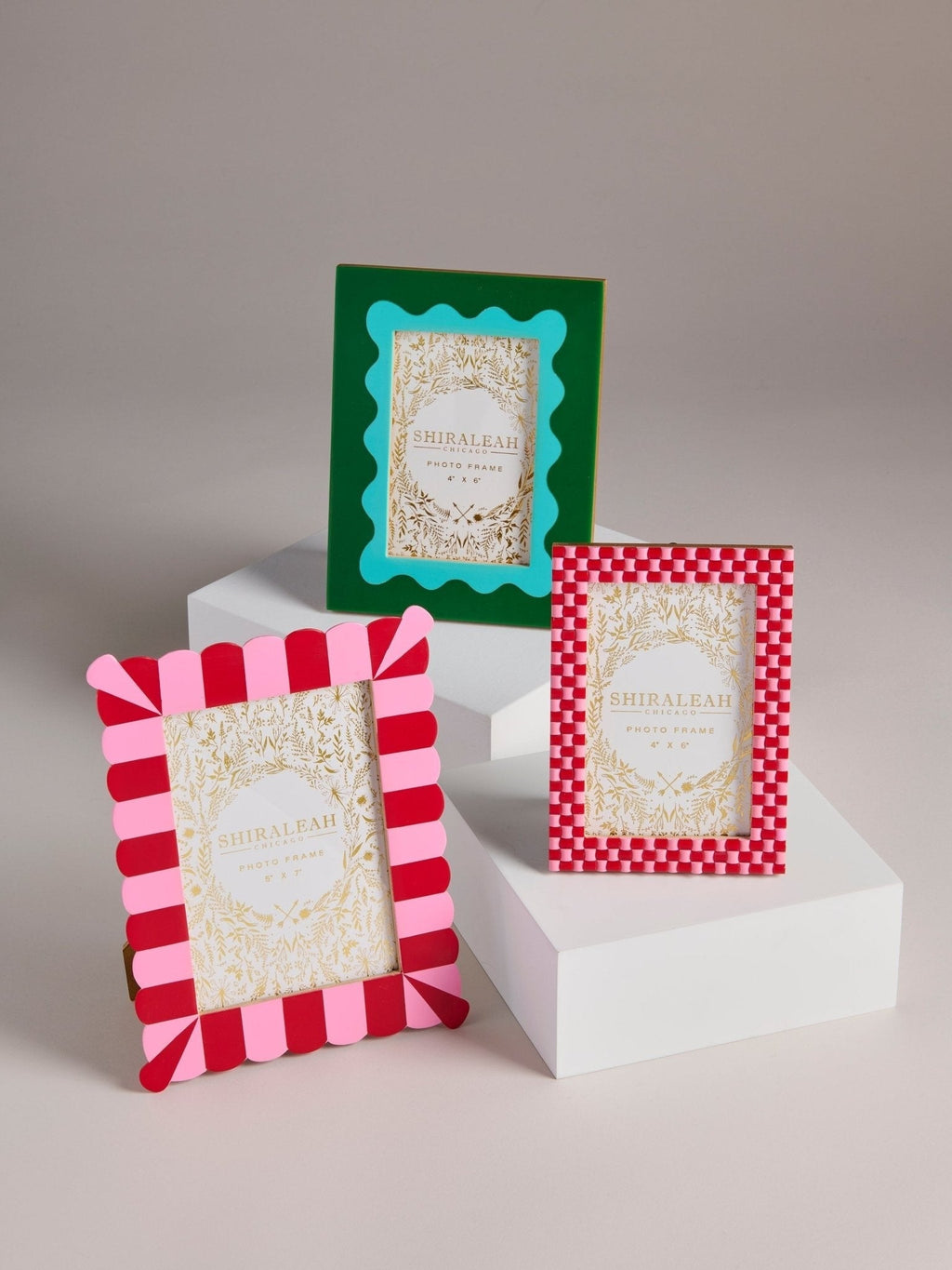 Shiraleah Viva 5" x 7" Scalloped Picture Frame