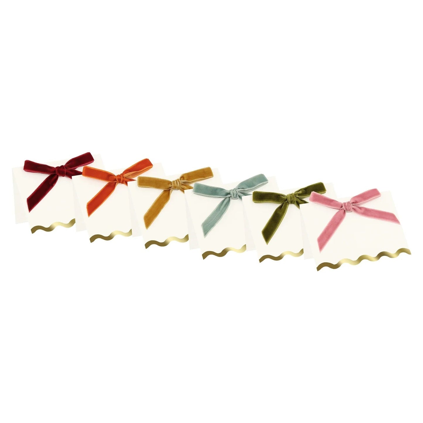 Velvet Bow Scalloped Place Cards