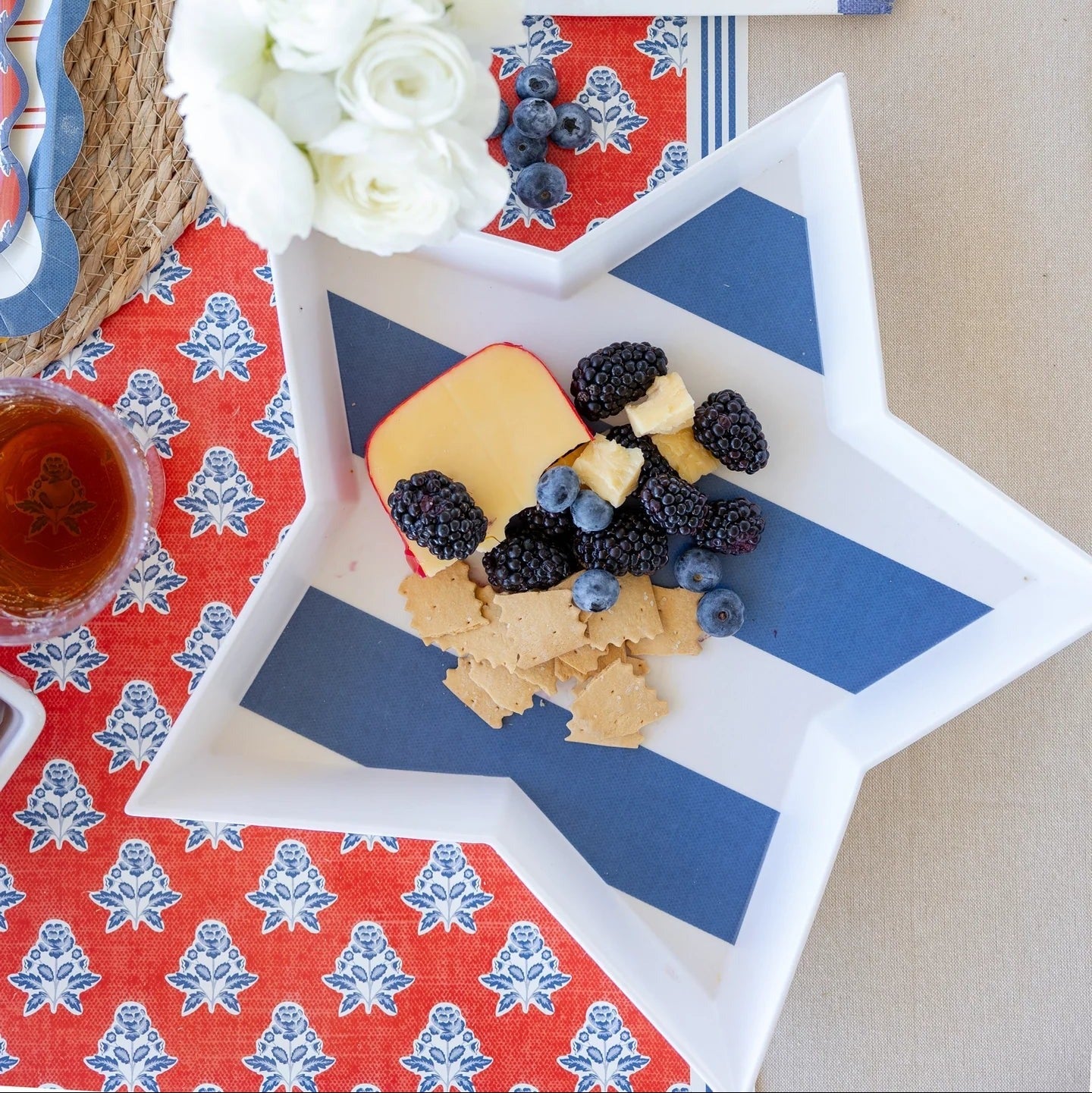 Stacking Stars Bamboo Tray Set