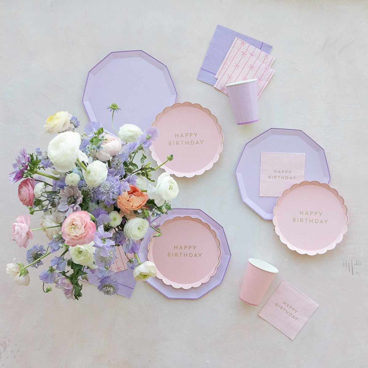 Le Lilac Signature Large Plates