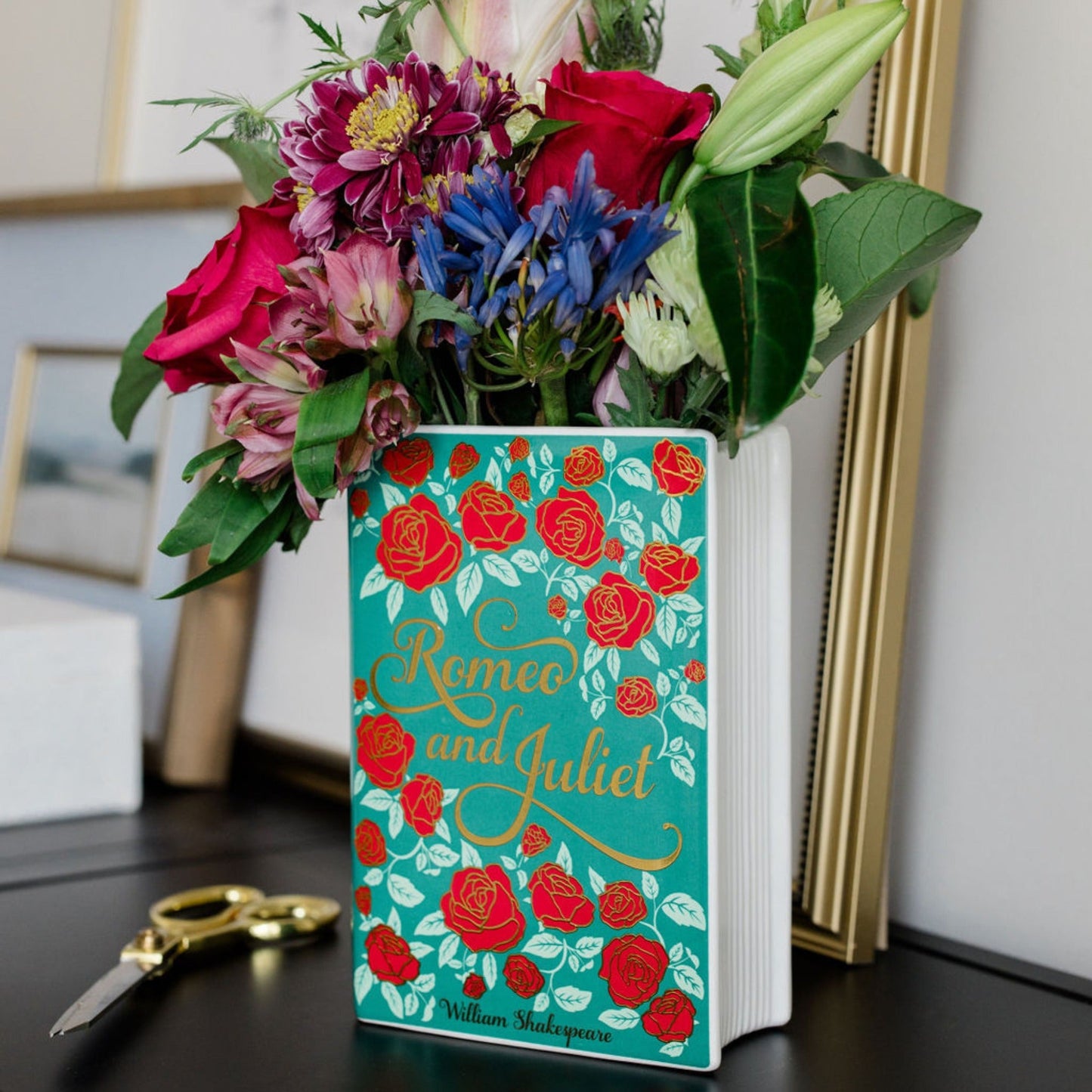 Romeo and Juliet Large Book Vase