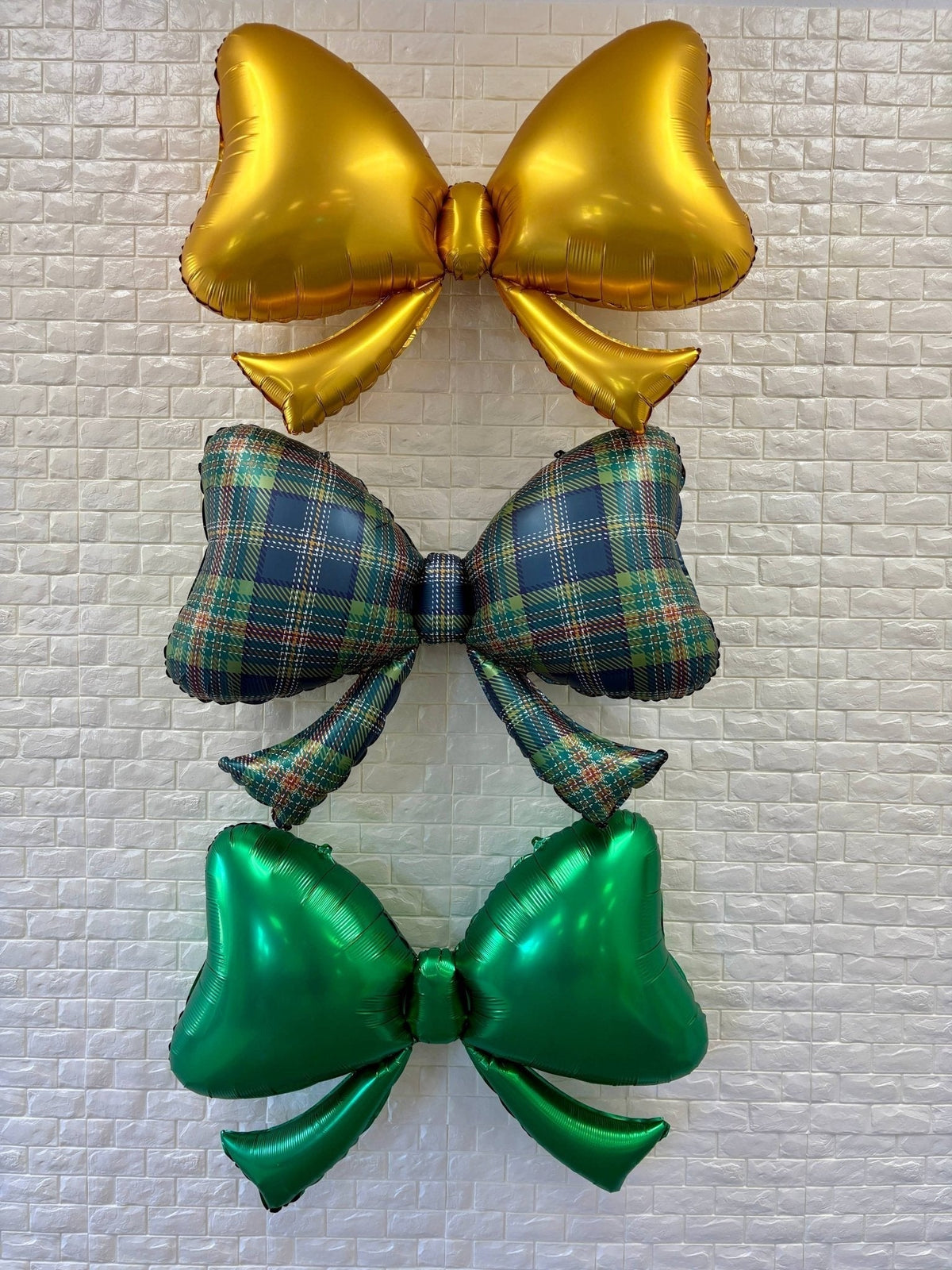 Green Bow Foil Balloon