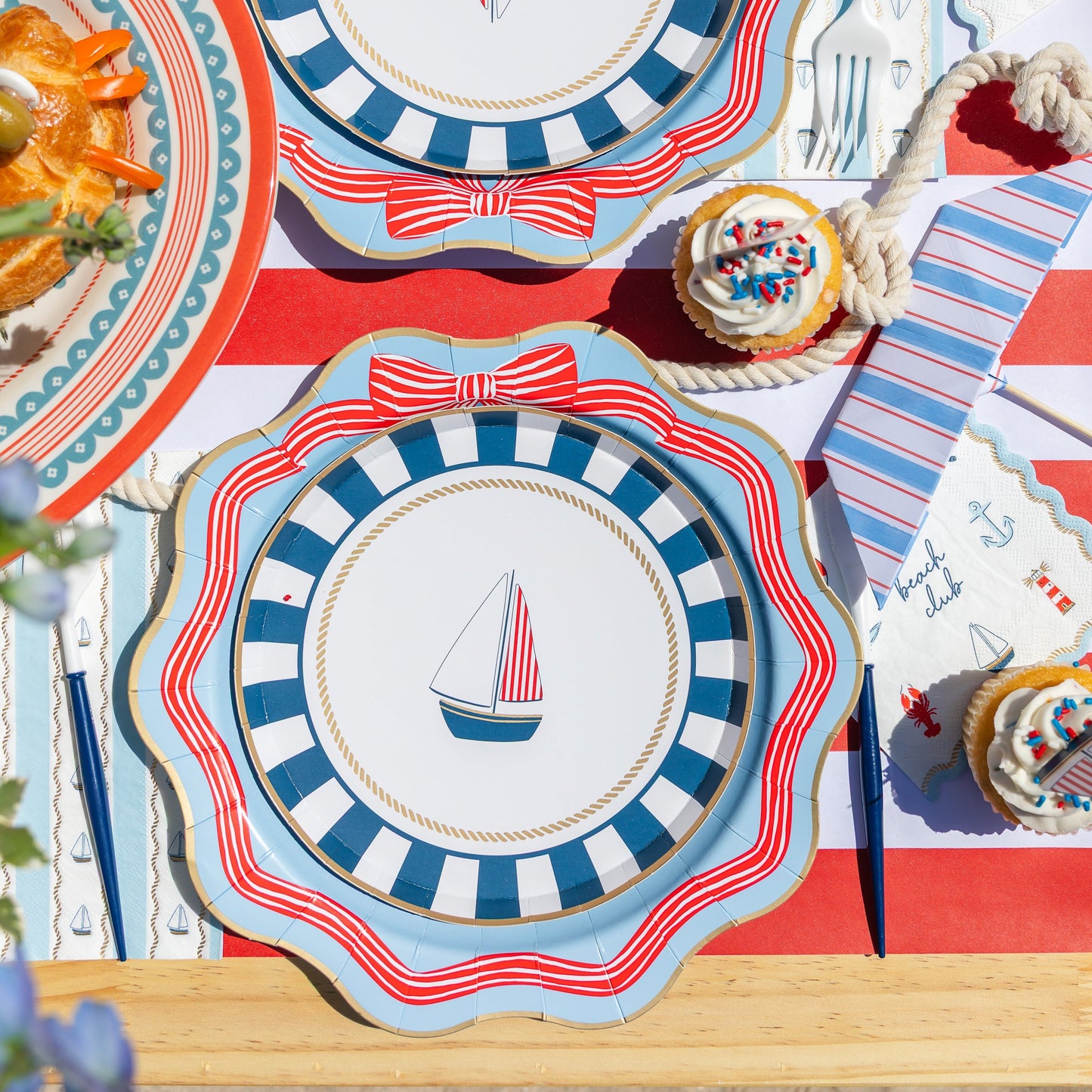 Elegant Sky Blue & Red Bow Dinner Plates
