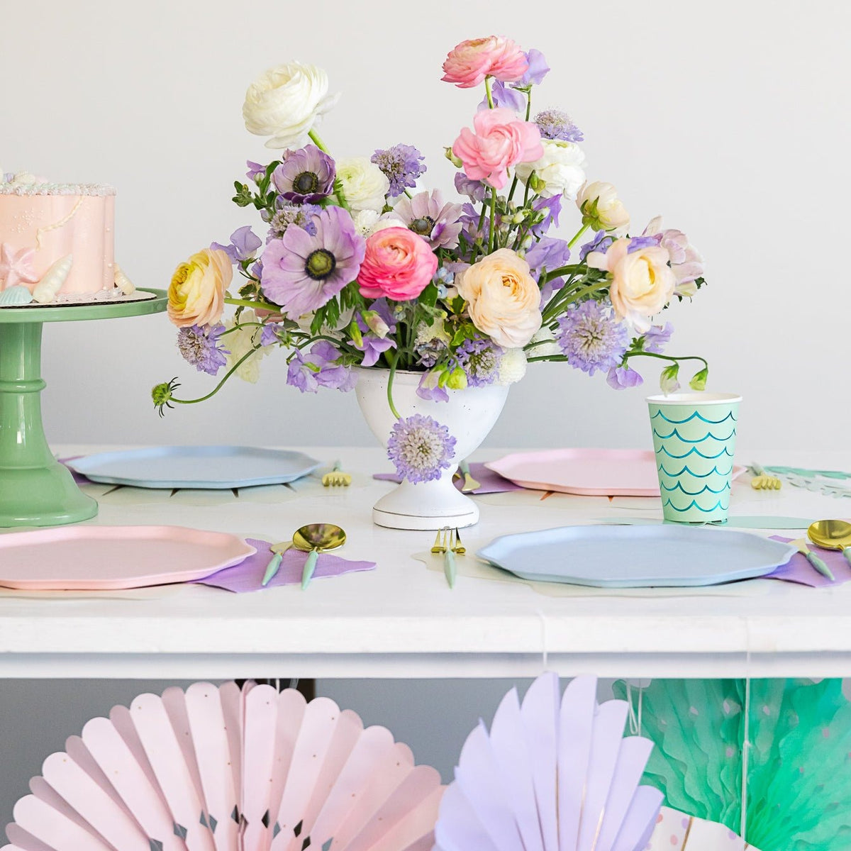 Sky Blue Compostable Dinner Plates
