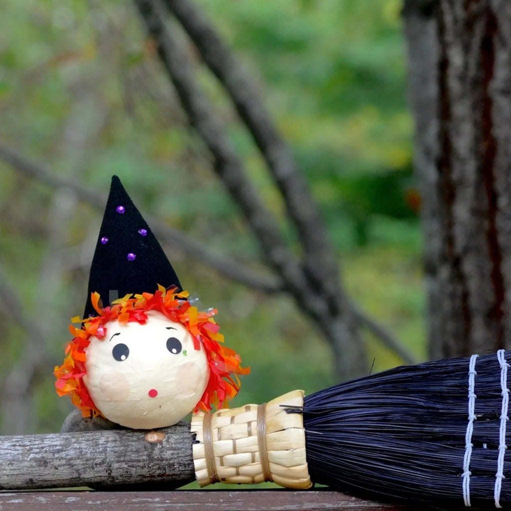 Witch Deluxe Surprise Ball