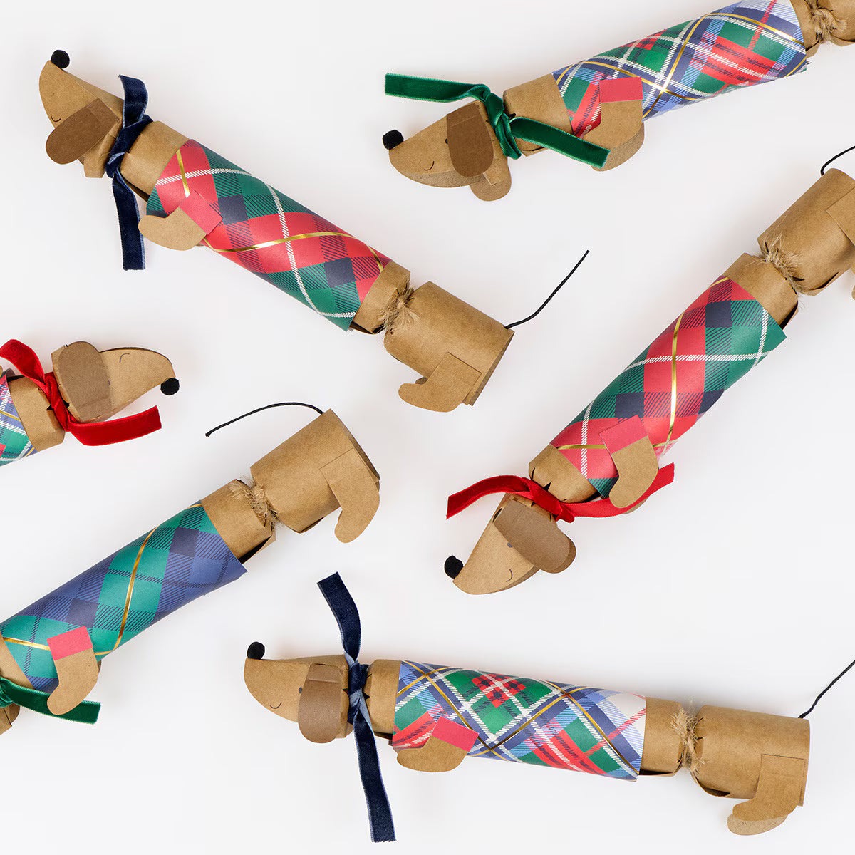 Plaid Dachshund Christmas Crackers