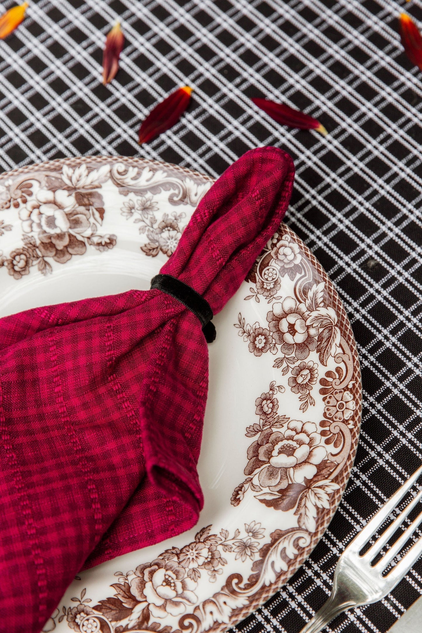 Soho Two Toned Bordeaux Napkins