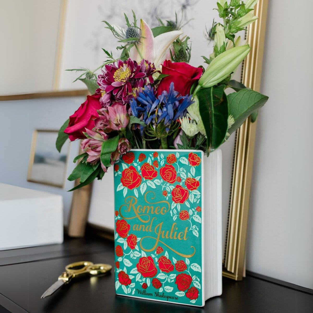 Romeo and Juliet Large Book Vase