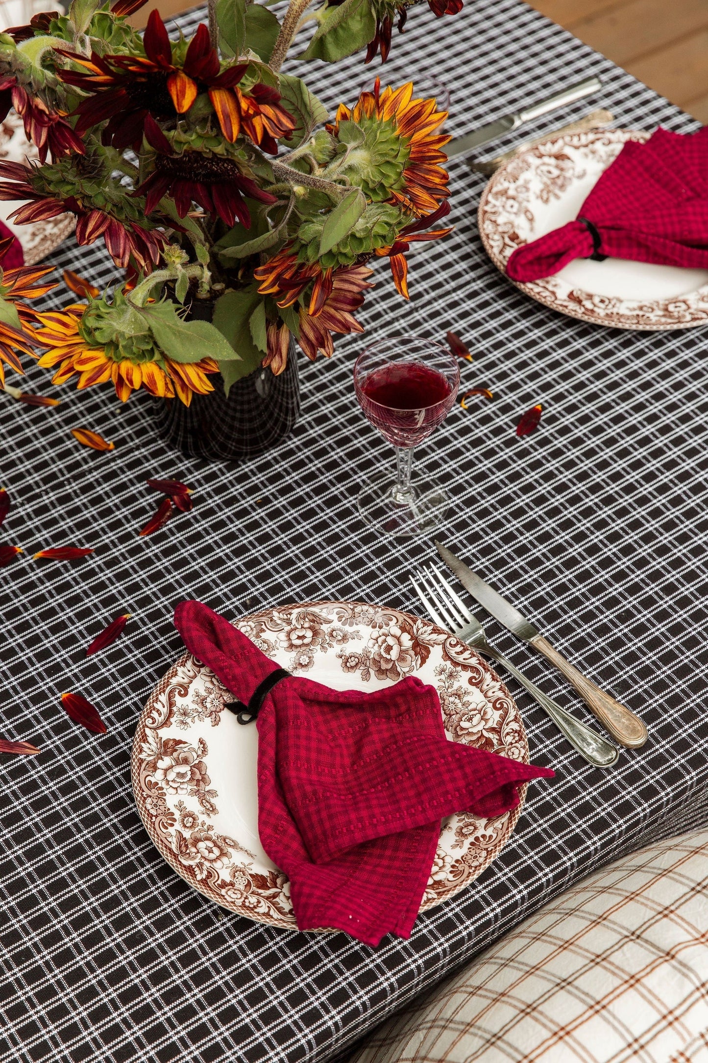 Soho Two Toned Bordeaux Napkins