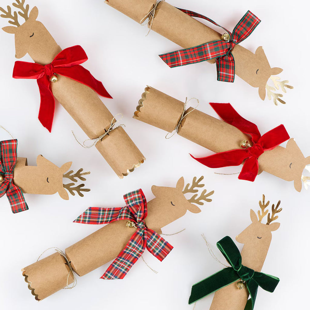 Plaid & Velvet Bow Reindeer Christmas Crackers