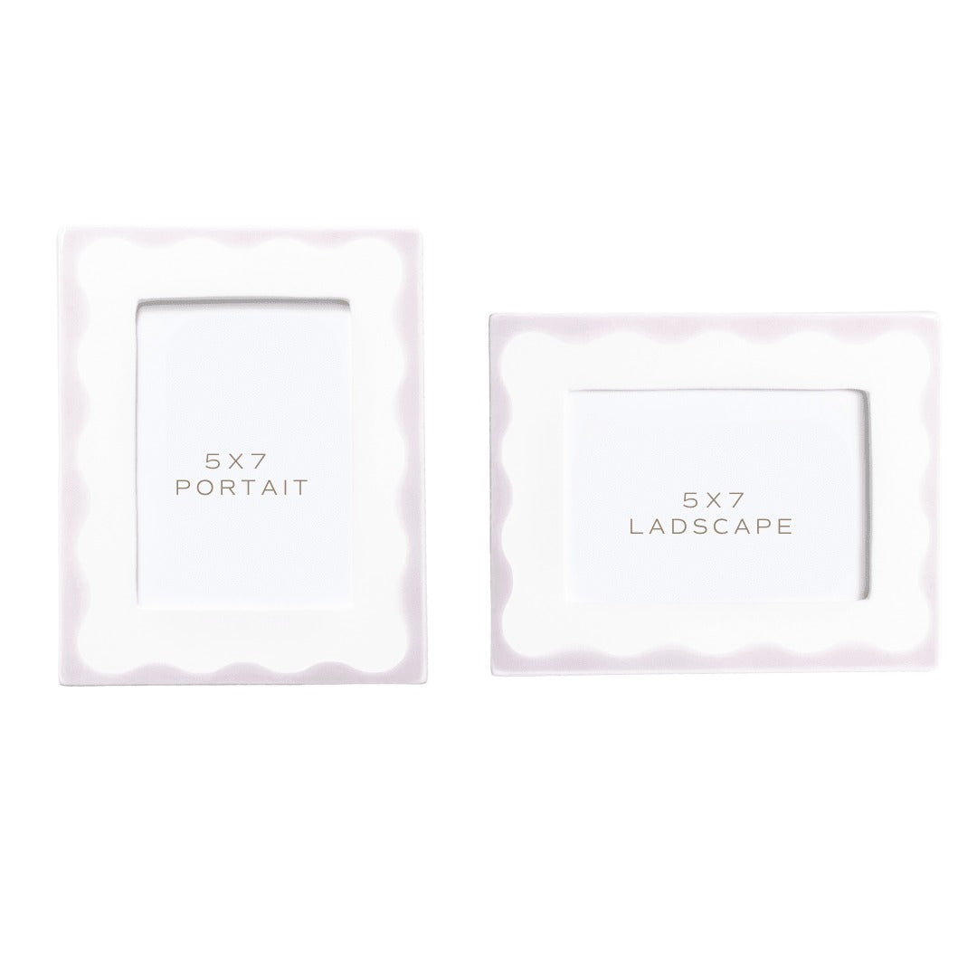 Customizable Scallop Picture Frame