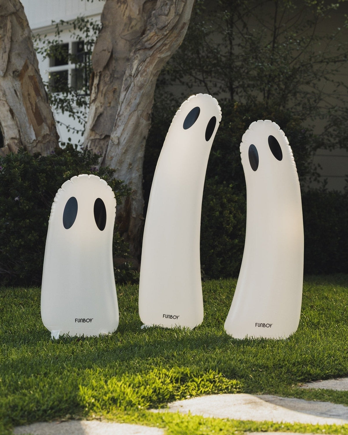 Inflatable Standing Halloween Ghost Decor