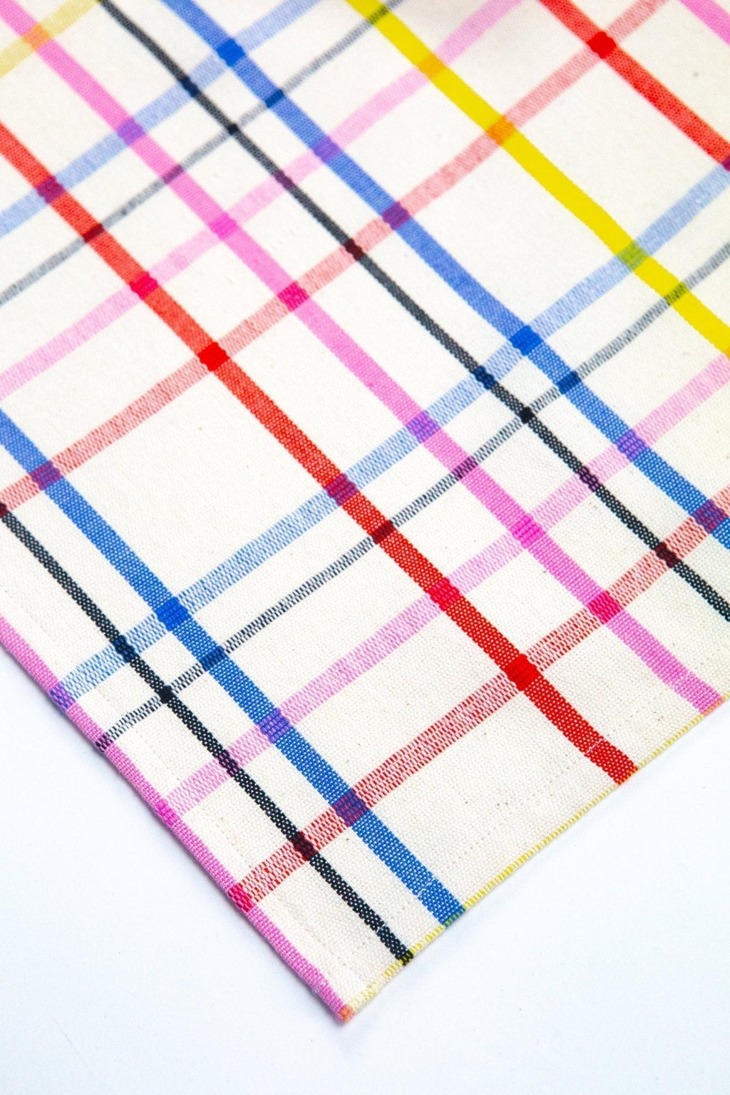 Vera Plaid Table Runner