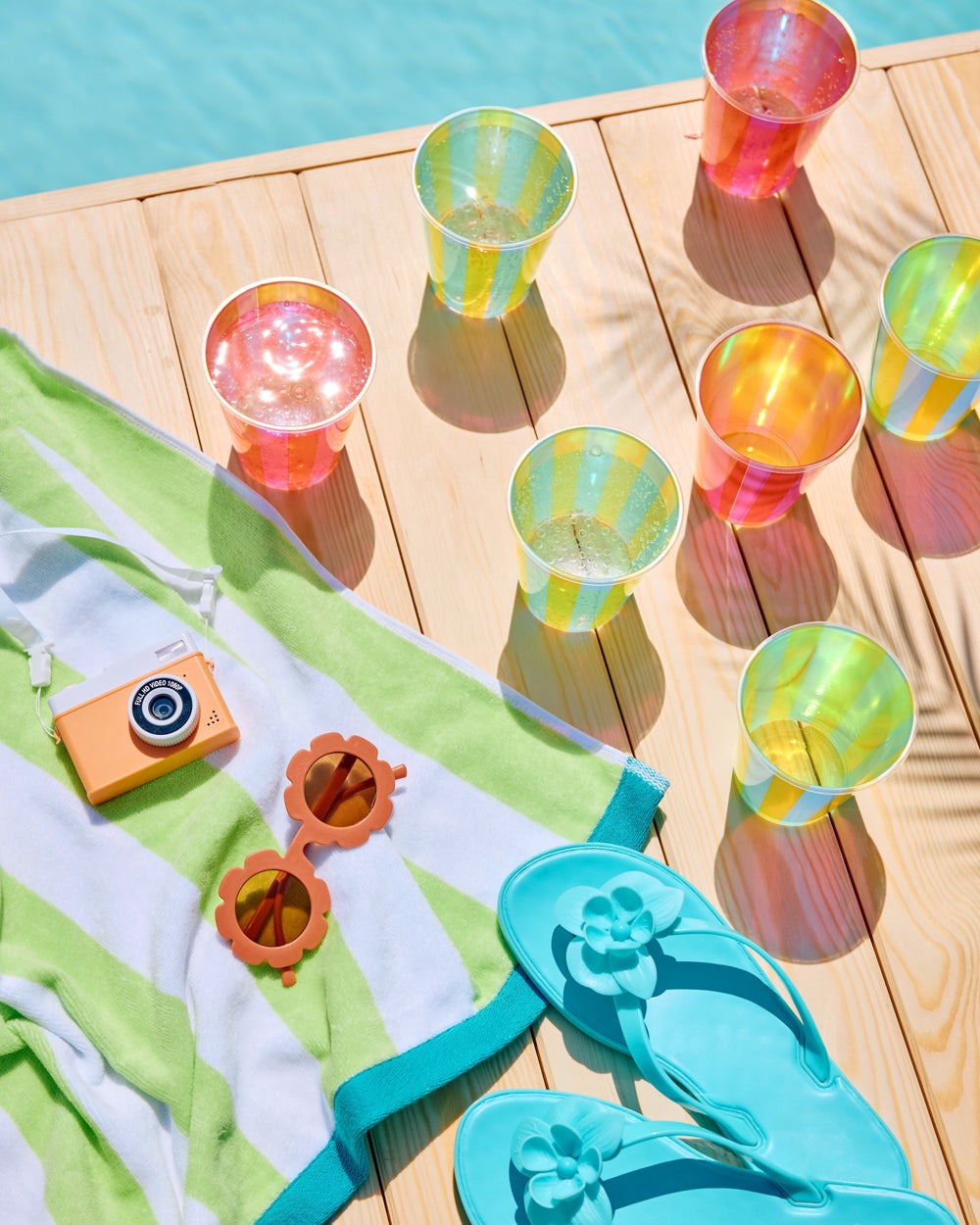 Neon Stripe Iridescent Plastic Cups